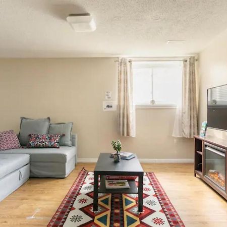 Self Check-In Spacious Apartment With Full Kitchen Ottawa Exteriör bild