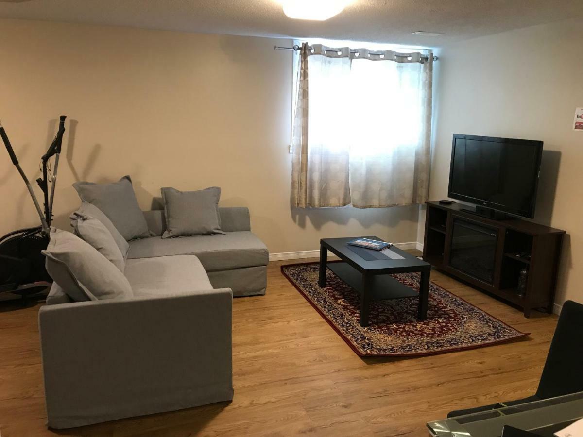 Self Check-In Spacious Apartment With Full Kitchen Ottawa Exteriör bild