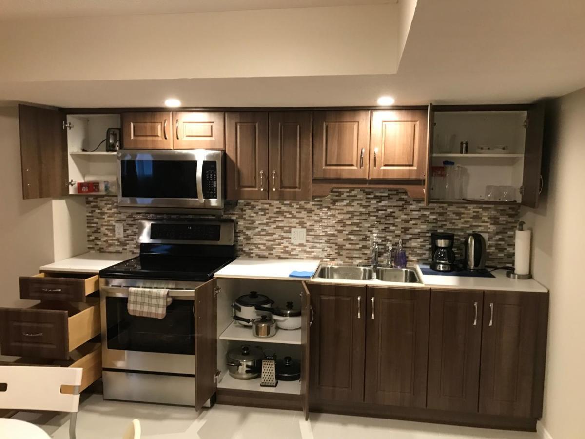 Self Check-In Spacious Apartment With Full Kitchen Ottawa Exteriör bild