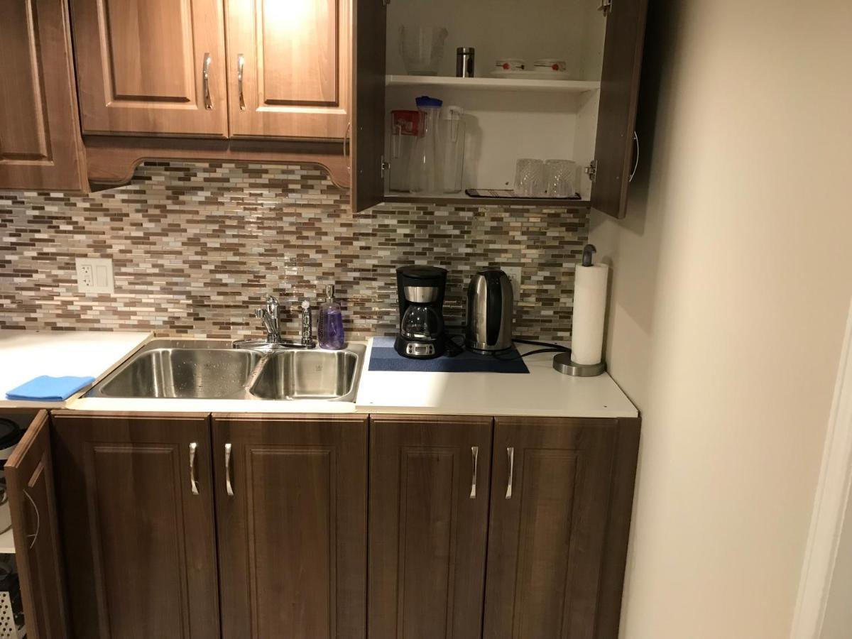 Self Check-In Spacious Apartment With Full Kitchen Ottawa Exteriör bild