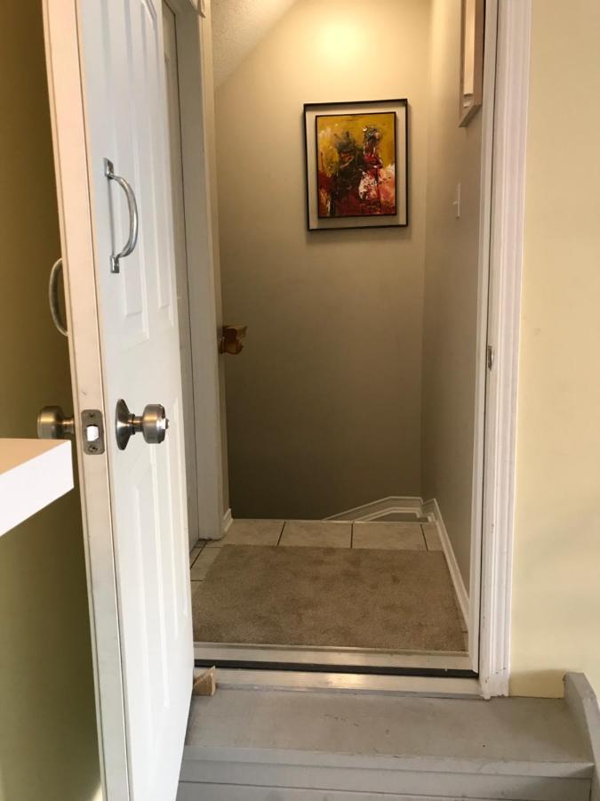 Self Check-In Spacious Apartment With Full Kitchen Ottawa Exteriör bild